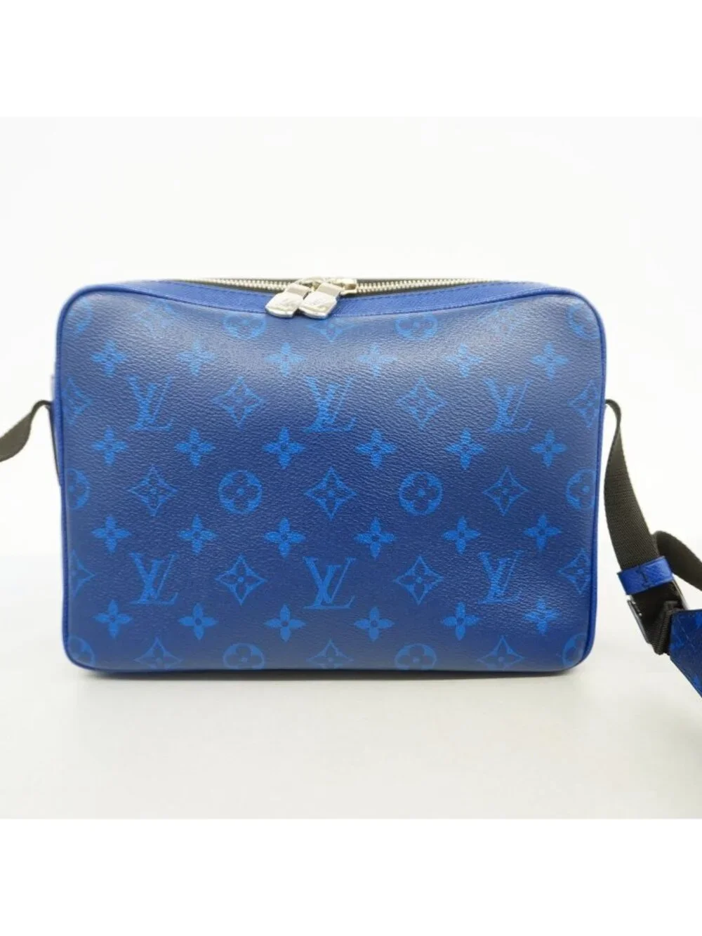 Louis Vuitton Shoulder Bag Taigarama Outdoor Messenger PM Cobalt